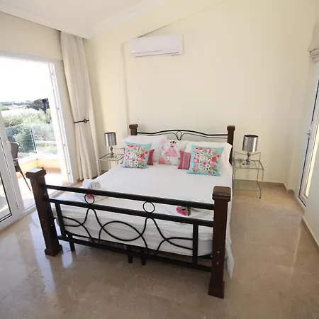 21 Luxury With Heated Pool * Kyrenia (Northern Cyprus)