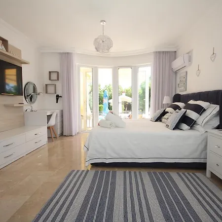 Villa 21 Luxury With Heated Pool *