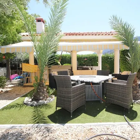 21 Luxury With Heated Pool Villa
